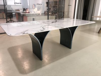 Chine Table à manger rectangulaire de grande taille en forme de W à base de céramique en marbre pour usage domestique à vendre