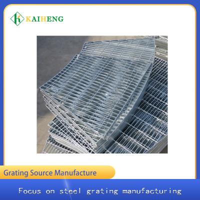 China ANSI NAAMM Safety Galvanised Steel Walkway Grating Fan Shaped for sale