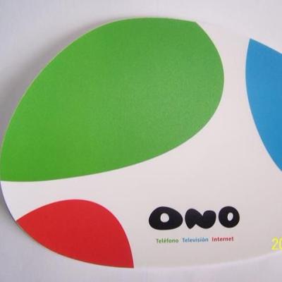 China Colorful Soft Gel Round Anti Slip Mouse Pad With Cushion for sale