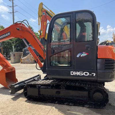 China Second Hand 7 Ton Digger Machine Doosan DX60 Used Excavator for sale