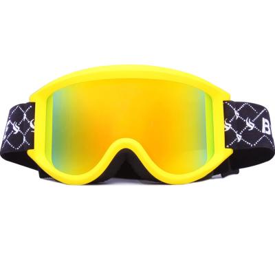 China Yellow Color Anti Fogsnow Goggles , Ski Glasses Breathable For Outdoor Sports for sale