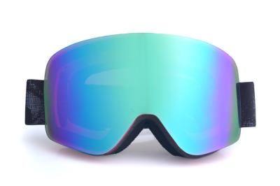 China Head Custom Ski Goggles High Density Foam Anti Slip Strong Magnetic Helmet Compatible for sale
