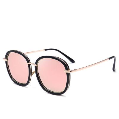 China Ladies Fashion Sunglasses High Temperature Resistance For Travelling / Decoration for sale