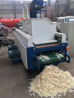 China Wood shaving machine for making poultry bedding with best choice for sale
