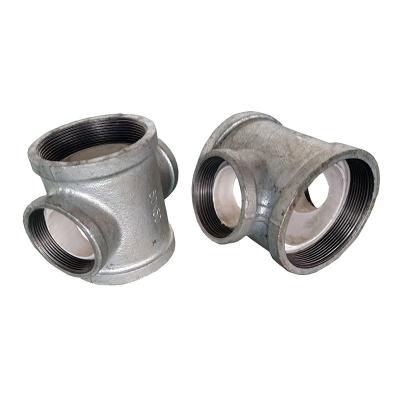 China 48mm 3 Way cast iron tee Pipe Fittings DN40 pipe clamp 3/4 1''hot dip galvanized three socket steel pipe fitting NPT BSP for sale
