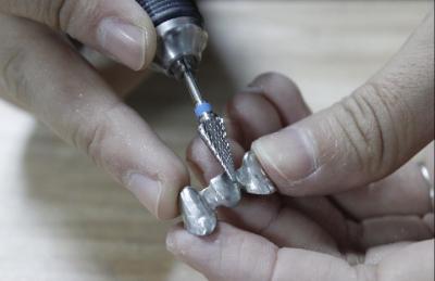 China El metal bajo dental que muele alea el desgaste radiactivo no- - resistente en venta