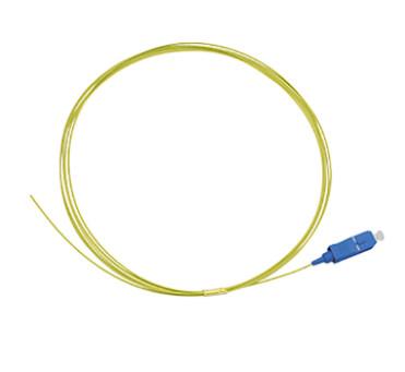 China Coleta de fibra óptica del SM G652D, SC APC UPC de la coleta del cordón de remiendo en venta