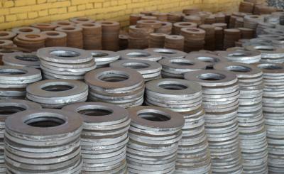 China El cuadrado resistente a la corrosión de la base de la placa de acero forma el certificado del ISO en venta