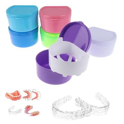 China Cleaning Denture Cup With Strainer PP Material Blue Pink Purple Color for sale
