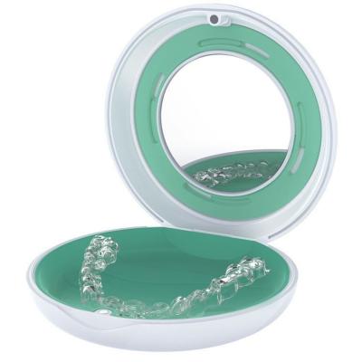 China Green Color Dental Aligner Case With Mirror Adjustable Vent Holes for sale