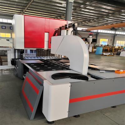 중국 기계 서보 모터 프레스 브레이크 기계를 만곡시키는 170 밀리미터 높이 CNC 박판 금속 판매용