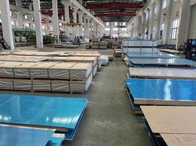 China Construcción de precisión de aluminio de forma de chapa metálica decorativa ± 0,01 mm Tolerancia en venta