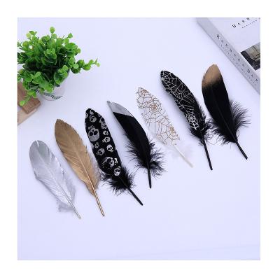 China DIY Half Gold And Half Silver Two Color Painting Process Goose Feather for sale
