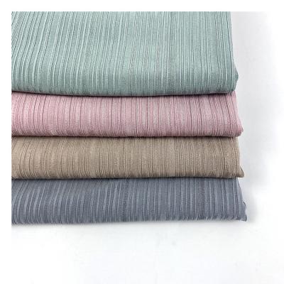 中国 Irregular Knitted Jacquard Fabric 250g Pleated Stretch Knitted  Fabric 販売のため
