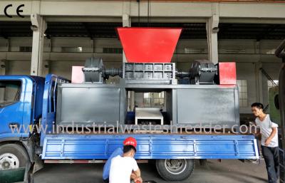 China Automatic Industrial Cardboard Shredder , Waste Carton Shredder Machine Energy Saving for sale
