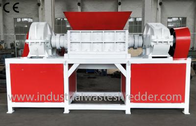 China Industrial Waste Wood Pallet Shredder 45 KW With Magnetic Separation System for sale