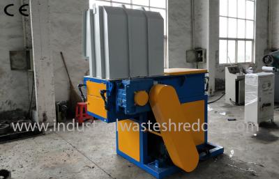 China Single Shaft Plastic Lumps Shredder , Plastic Lump Crusher With PLC Control System for sale