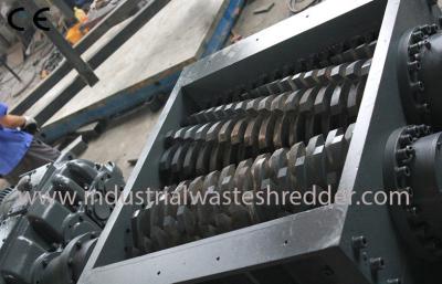 China Trituradora de residuos industrial de encargo de E, picadora de papel del ordenador de dos motores en venta
