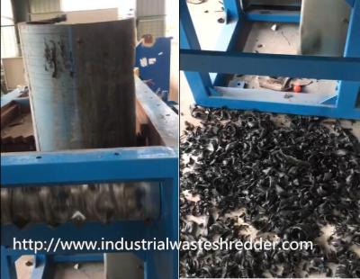 China Industrial Waste Tire Shredder Good Toughness Energy Saving Custom Discharge for sale