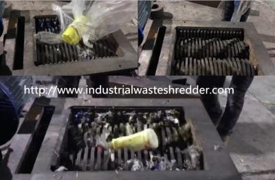 China Pequeña trituradora plástica de poco ruido, 300kg/trituradora de la botella de la botella de agua de la hora en venta
