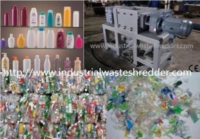 China Ahorro de espacio plástico de la máquina de la trituradora de la botella del champú con la cuchilla de acero durable en venta