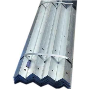 China Hot Rollled Hot Dip Galvanized Steel Angle JIS Standard Thick Zinc Coating for sale
