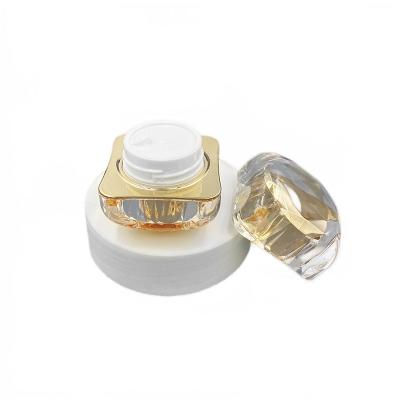 China 50g Leak Proof Cosmetic Cream Jar Diamond Acrylic Small Jar Custom Logo Available for sale