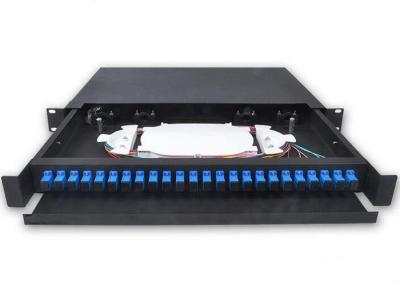 China Los 24 paneles de remiendo de la fibra óptica del puerto 1U cajón del conector del SC/del LC de 19 pulgadas con el carril del gremio en venta