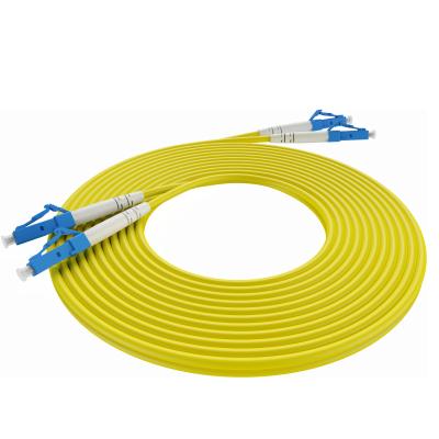 China Da fibra ótica impermeável do HDPE LSZH G657A2 da trança da fibra do SC APC cabo pendente à venda