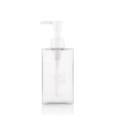 China 5 OZ Frosted Plastic Cosmetic Bottles Customized For Facial Cleanser for sale