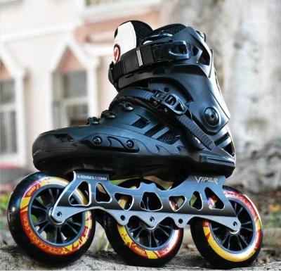 China 4 Wheels Black Outdoor Sports Products 2 In 1 Roller Skates PU Material for sale