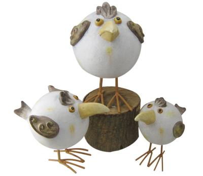 China Handcrafted Garden Sculptures And Ornaments , Chicken Garden Ornaments for sale