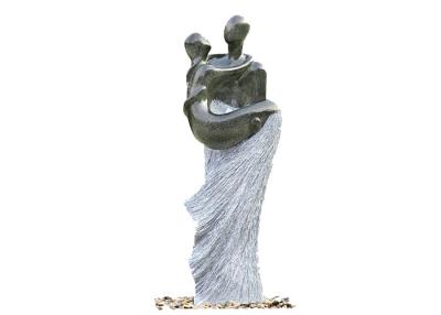 China Fuentes de agua eternas de princesa Hug Statue para la decoración del jardín en venta