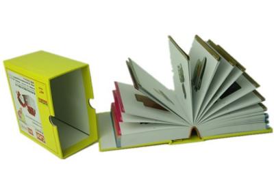 China caja de regalo plegable de 300gsm 350gsm a todo color con la impresión en offset en venta