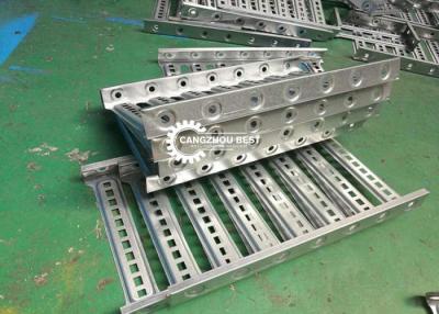 China Galvanized Steel Galvanized Punching Holes 2.5mm Cable Tray Manufacturing Machine for sale