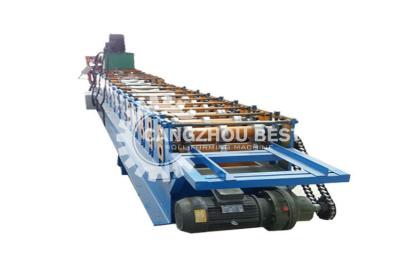 中国 建築材料のための機械を形作る金属によって電流を通される鋼板のタイル屋根 販売のため