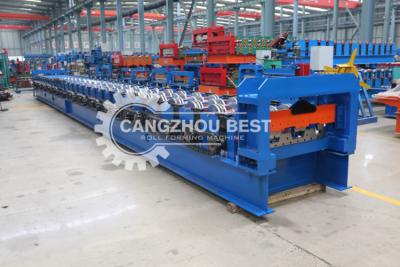 China Rolo de aço do assoalho da plataforma que forma a máquina com dispositivo hidráulico do corte à venda