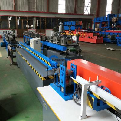 China Guide Pillar Stud And Track Machine 30m/Min To Bar Main / Cross Ceiling T Grid for sale