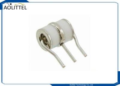Chine 2046 2048 tube en céramique radial résistant 8x10mm 350V 20KA de décharge gazeuse de 3 électrodes à vendre
