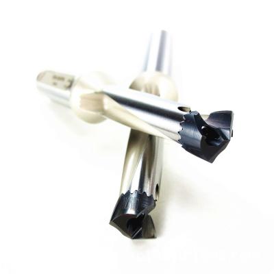China Forro de dente de sabre de carburo de prata usado para perfuração de alta velocidade Forro de coroa indexavel Forro de cabeça de corte de carburo à venda