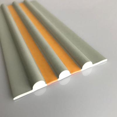 China PVC/Rubber Extrusion Rubbing Strake for Inflatable Boat Rubbing Rail and Pontoons for sale