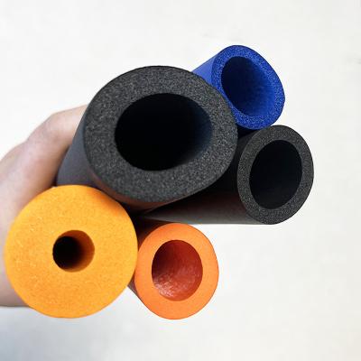 China Proteção de tubos de espuma de borracha de corte para desempenho de processamento FKM à venda