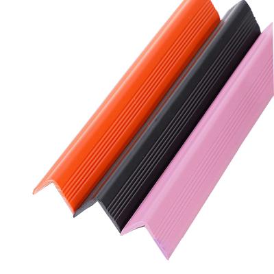 China Moulding PVC Plastic Anti Collision Strip Corner Protection Strip for sale