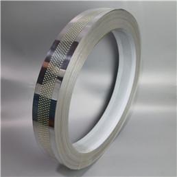 China La luz lateral de la bobina plana de aluminio perforando la bobina de aluminio para la carta del canal en venta