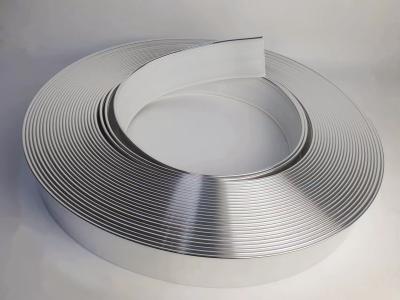 China Alta dureza de aluminio con tapa de recorte de aluminio con acabado de plata de espejo y bobina de aleación de aluminio en venta