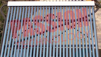 Китай Установка установки стены солнечного коллектора трубы катушки у меди Тхэрмосифон свободная стоящая продается