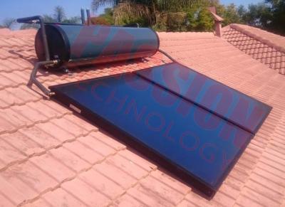 China Integrated Pressurized Solar Water Heater Blue Titanium Coating Flat Plate Solar Collector for sale