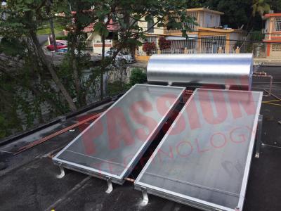 China Nenhum aquecedor de água solar da placa lisa do escapamento moderou o baixo ferro tecido material de vidro tecido moderado à venda