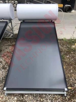 China Aquecedor de água solar Titanium azul da placa lisa, aquecedor de água quente do painel solar de 100L 150L à venda