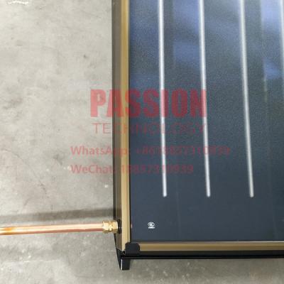 中国 3m2赤い銅の平らな版のソーラー コレクタ200Lのコンパクト圧力太陽給湯装置 販売のため